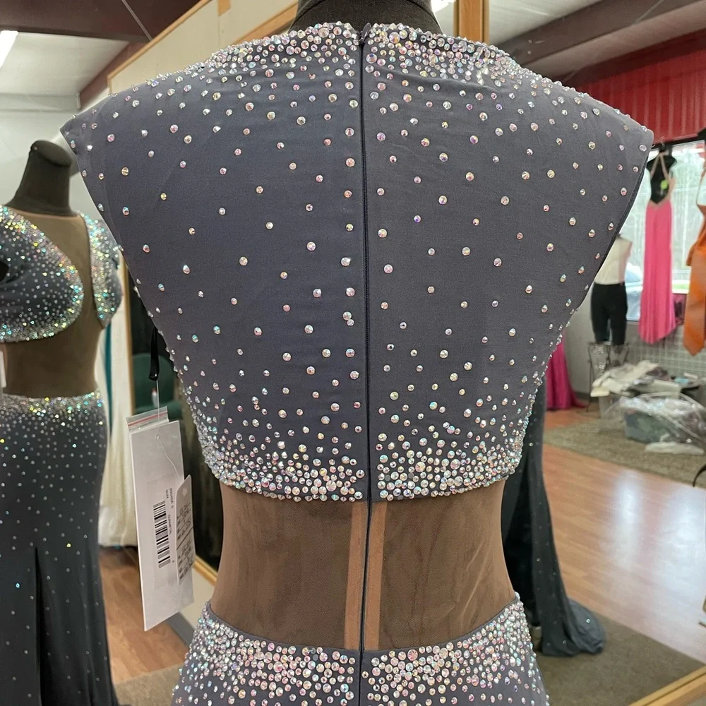 Wow $275 WOW Stunning Formal Gown by JOVANI Grey Size 6 LAST REDUCTION NEED SALE - Picture 7 of 14